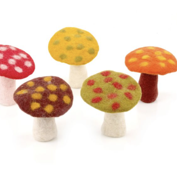 Green Toadstool with red spots - felt - FSG