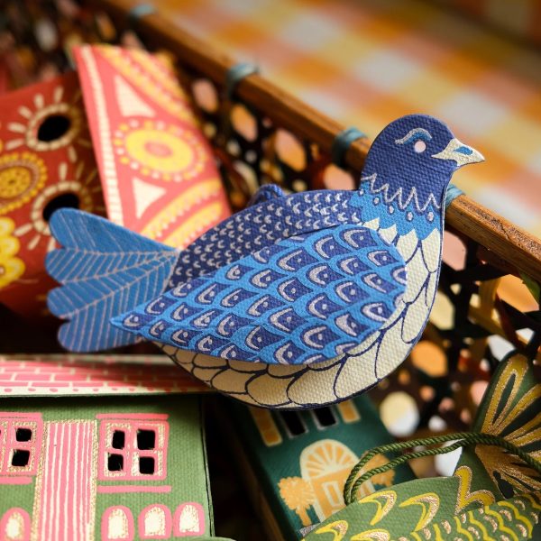East End Press - Dove, Board Decoration